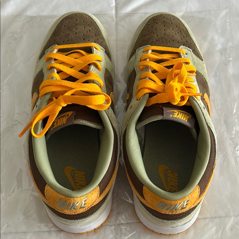 Nike Men's Green and Orange Sneakers - Picture 5 of 7